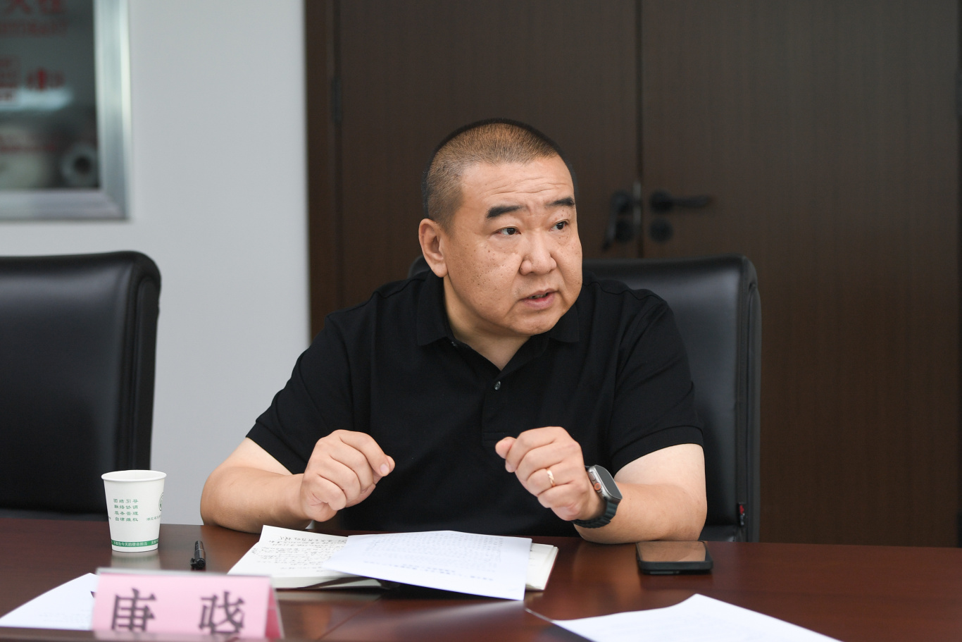 湖北美術(shù)學(xué)院實驗藝術(shù)學(xué)院院長、教授 唐驍.jpg