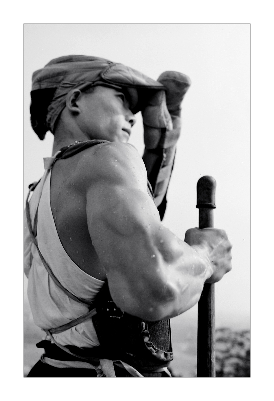 002《優(yōu)勝者》 1982年獲中國(guó)人民解放軍全軍影展金牌獎(jiǎng) 002《優(yōu)勝者》 1982年獲中國(guó)人民解放軍全軍影展金牌獎(jiǎng)