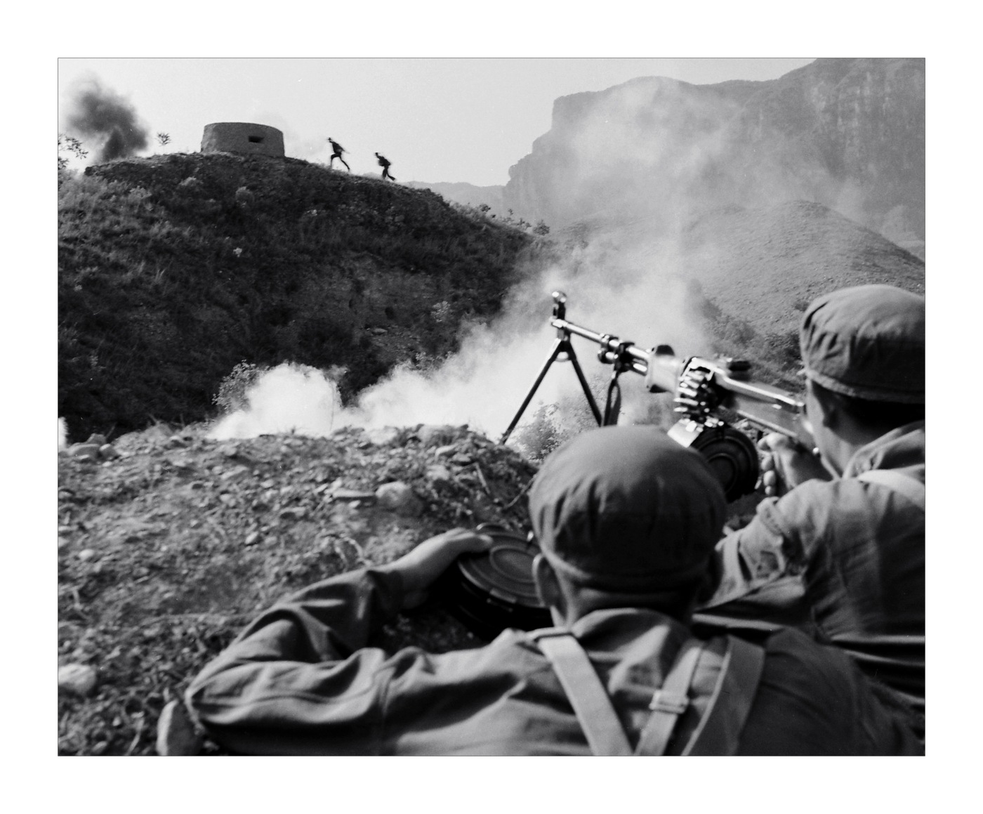 004《炸掉它》1984年獲中國(guó)人民解放軍全軍影展銅獎(jiǎng) 004《炸掉它》1984年獲中國(guó)人民解放軍全軍影展銅獎(jiǎng)